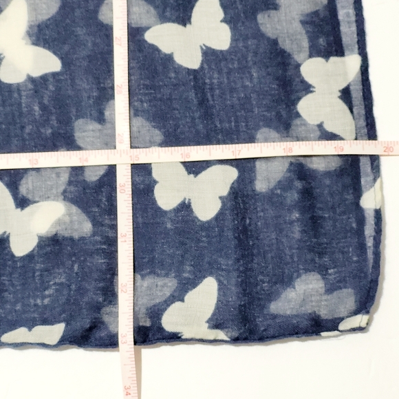 Butterfly Infinity Scarf - Picture 5 of 6